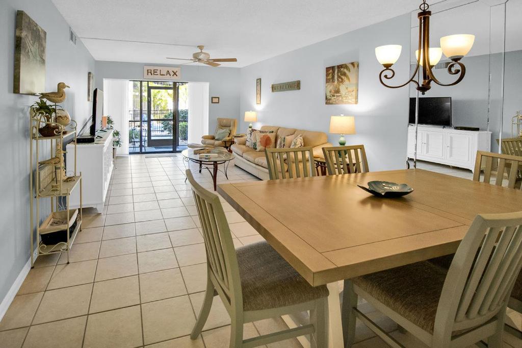 Appartement Siesta Key Escape Ground Floor Steps To Heated Pool And Free Trolley Extérieur photo